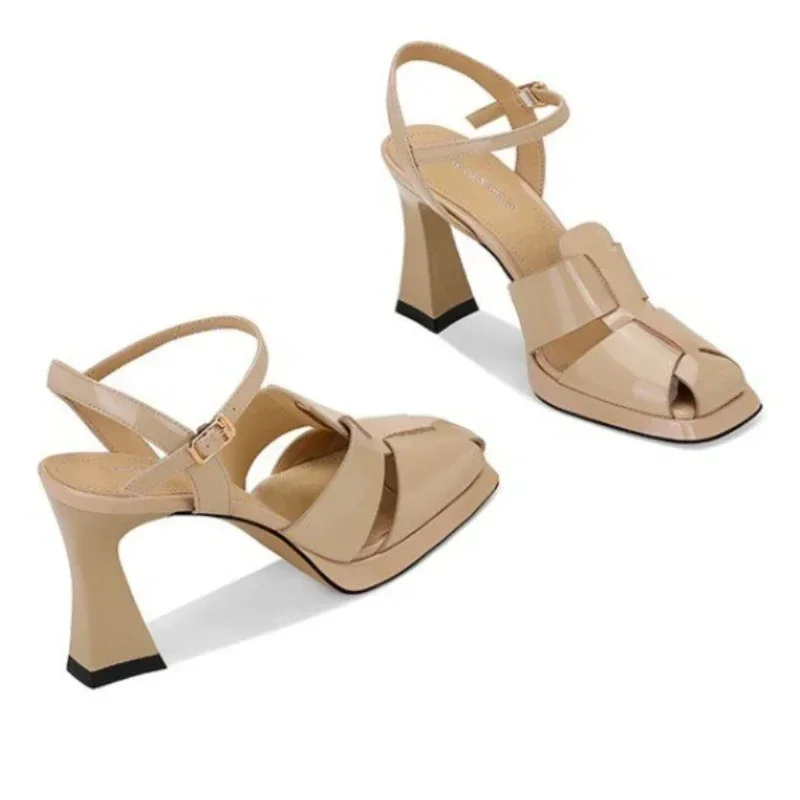 女性のハイヒールサンダルファッションパテントレザーローマンサ - Ankle Strap Attachment のレビューと価格